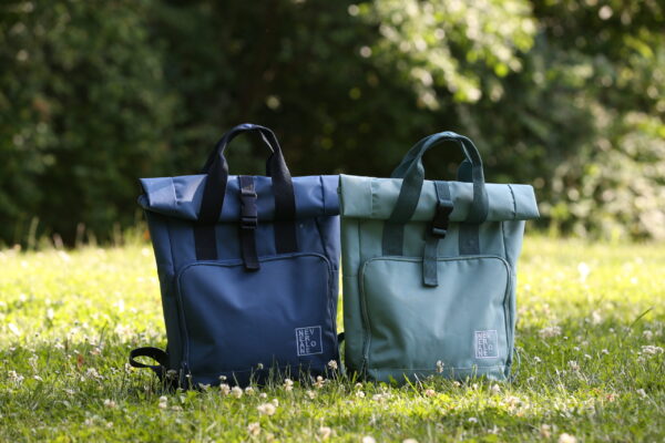 Rolltop Rucksack "never alone"